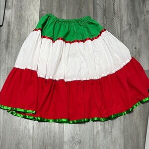 Mexican-style tri-color skirt,similar to ones marketed for ballet folklorico /M
